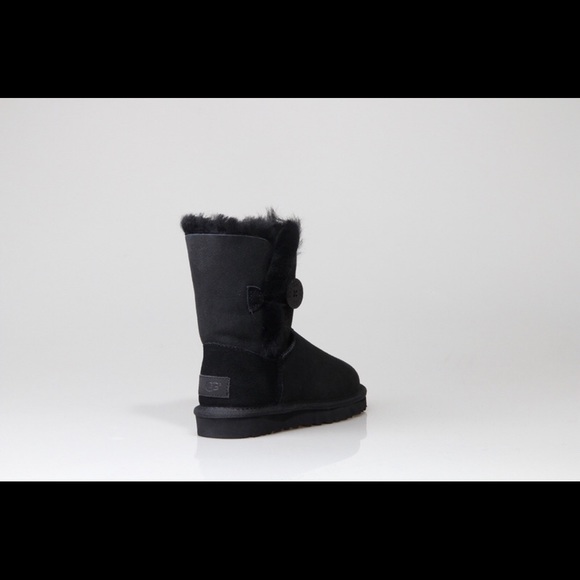 Ugg Boots - Picture 4 of 6